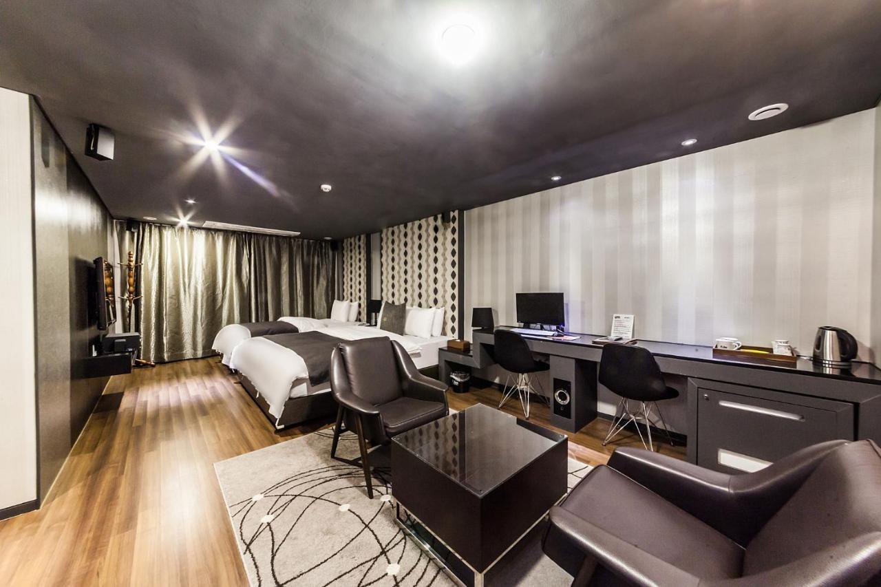 Jbis Hotel Uijeongbu Экстерьер фото