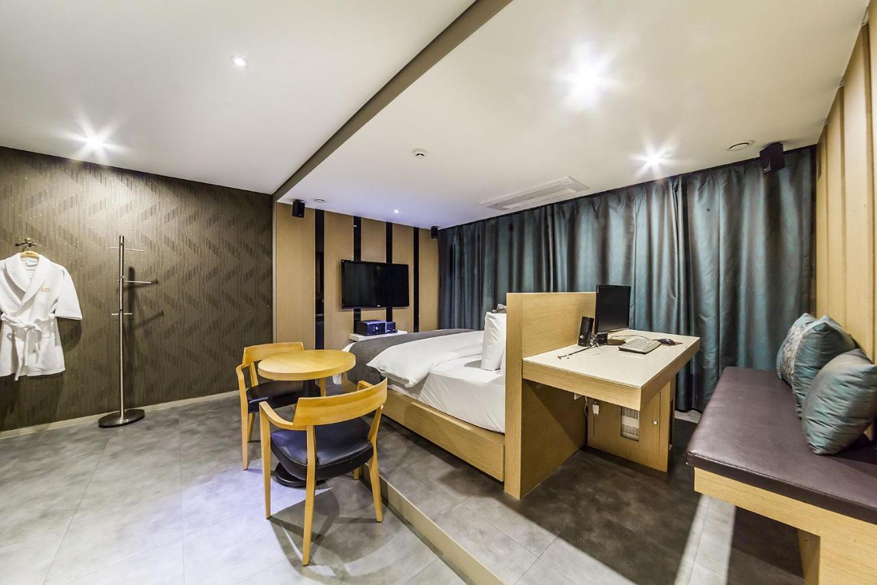 Jbis Hotel Uijeongbu Экстерьер фото