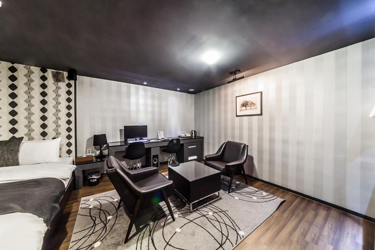 Jbis Hotel Uijeongbu Экстерьер фото