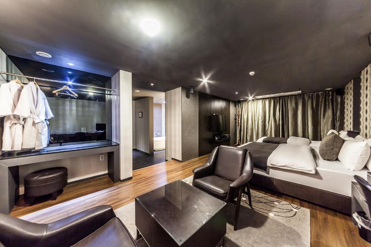 Jbis Hotel Uijeongbu Экстерьер фото